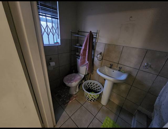 1 BEDROOM APARTMENT FOR SALE IN SCOTTSVILLE